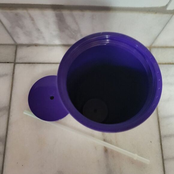 StarbucksTree Glow in the Dark Cold Cup (24 oz) Halloween 2022 - Picture 7 of 7